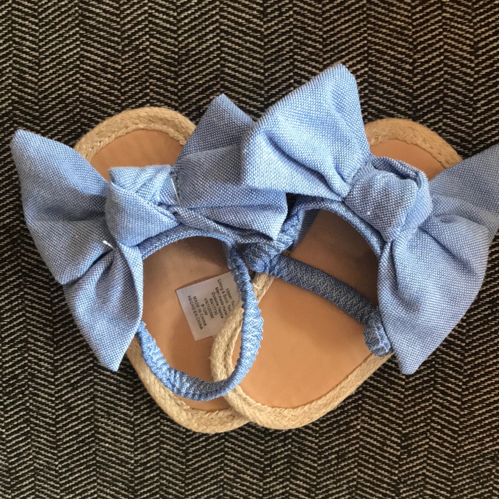 Baby sandals. Size 9-12 mo